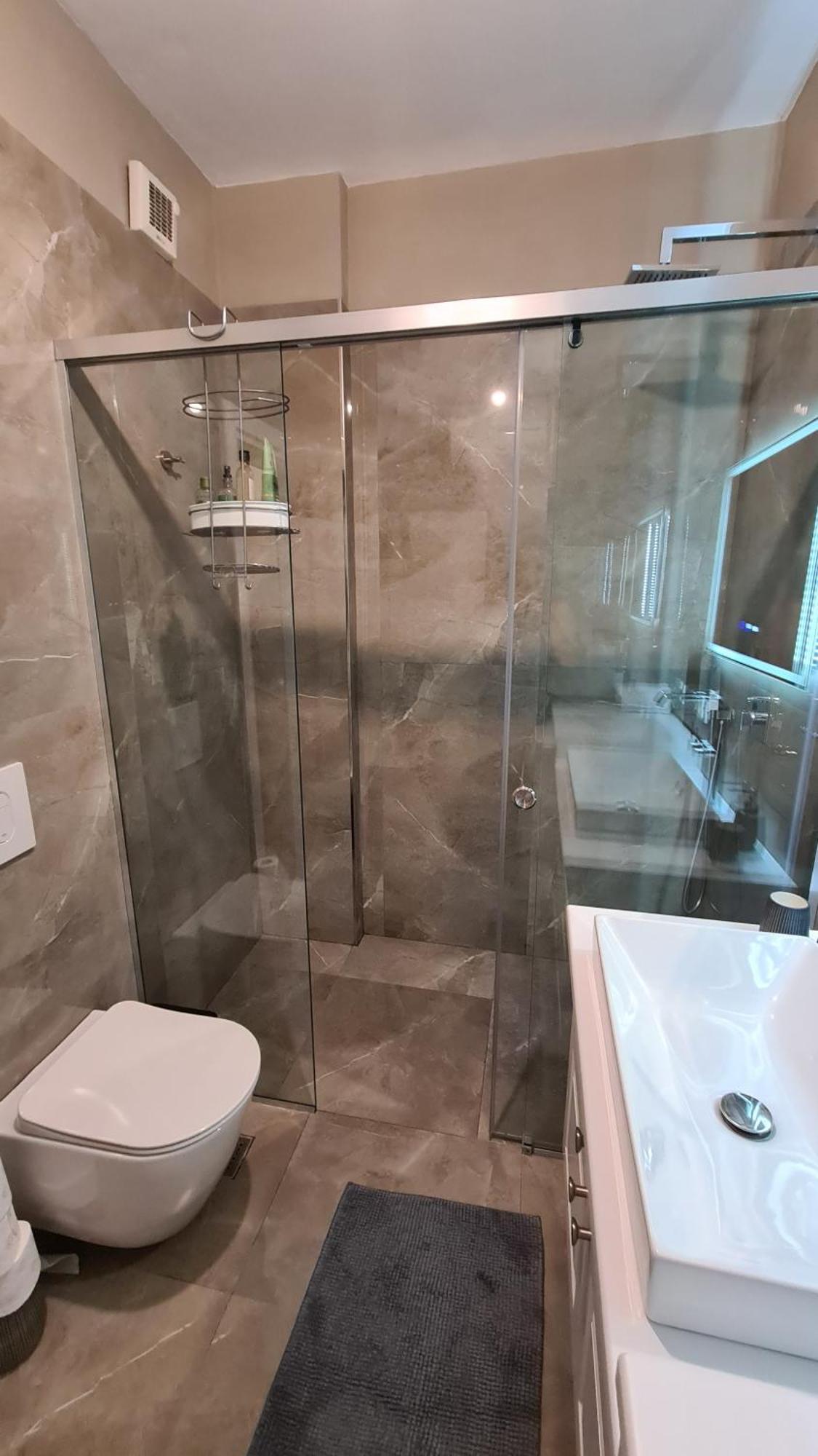 Family-Friendly Apt At 21 Dhjetori W/Self Check-In Tirana Zewnętrze zdjęcie
