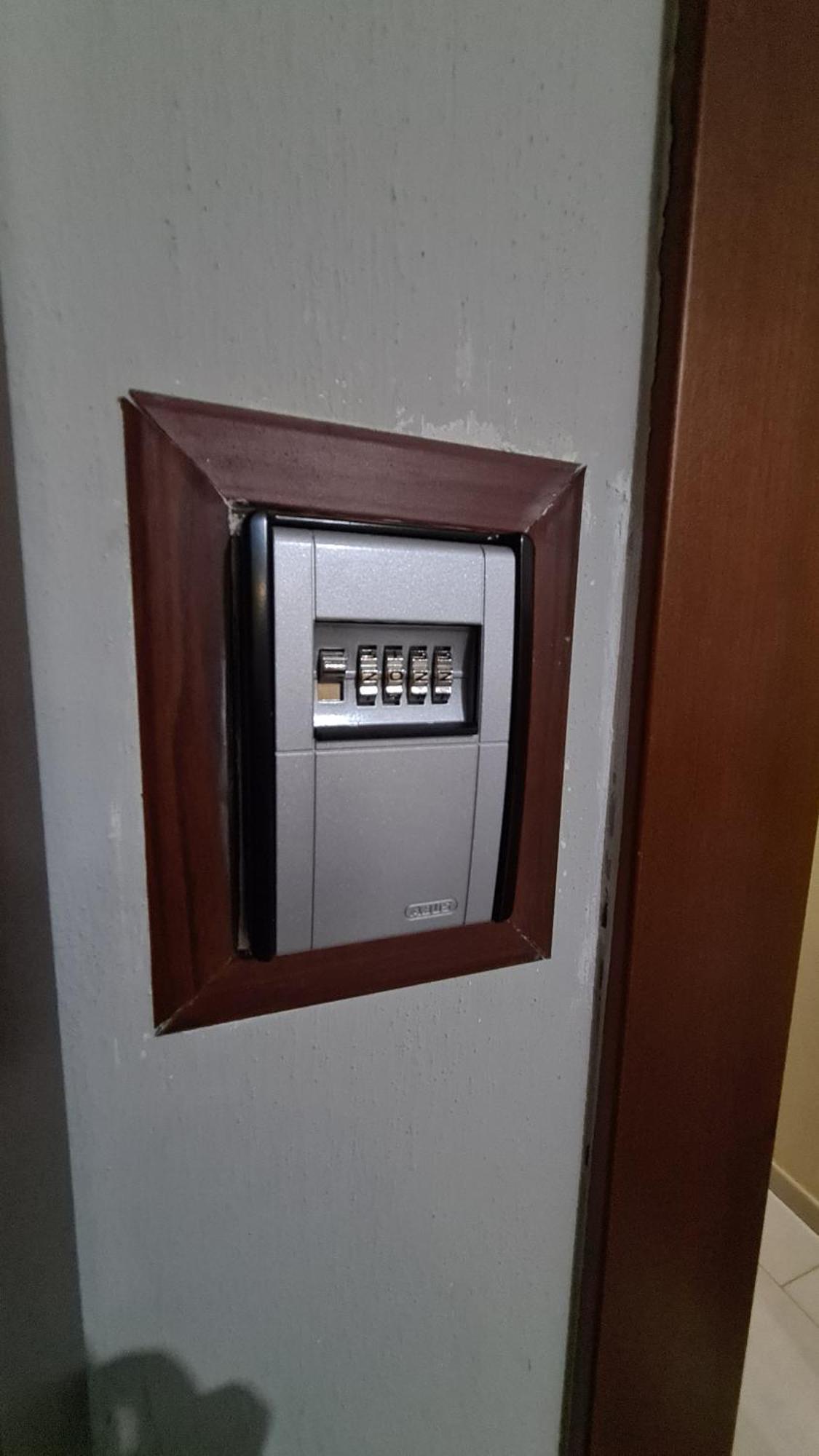 Family-Friendly Apt At 21 Dhjetori W/Self Check-In Tirana Zewnętrze zdjęcie